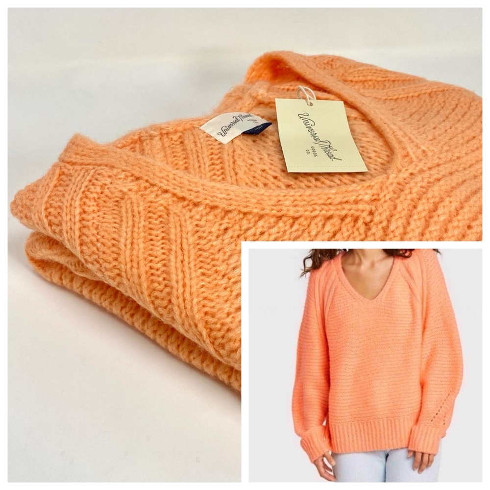 *SOLD Elsewhere* NWT Universal Thread Lightweight Sweater Small v-neck